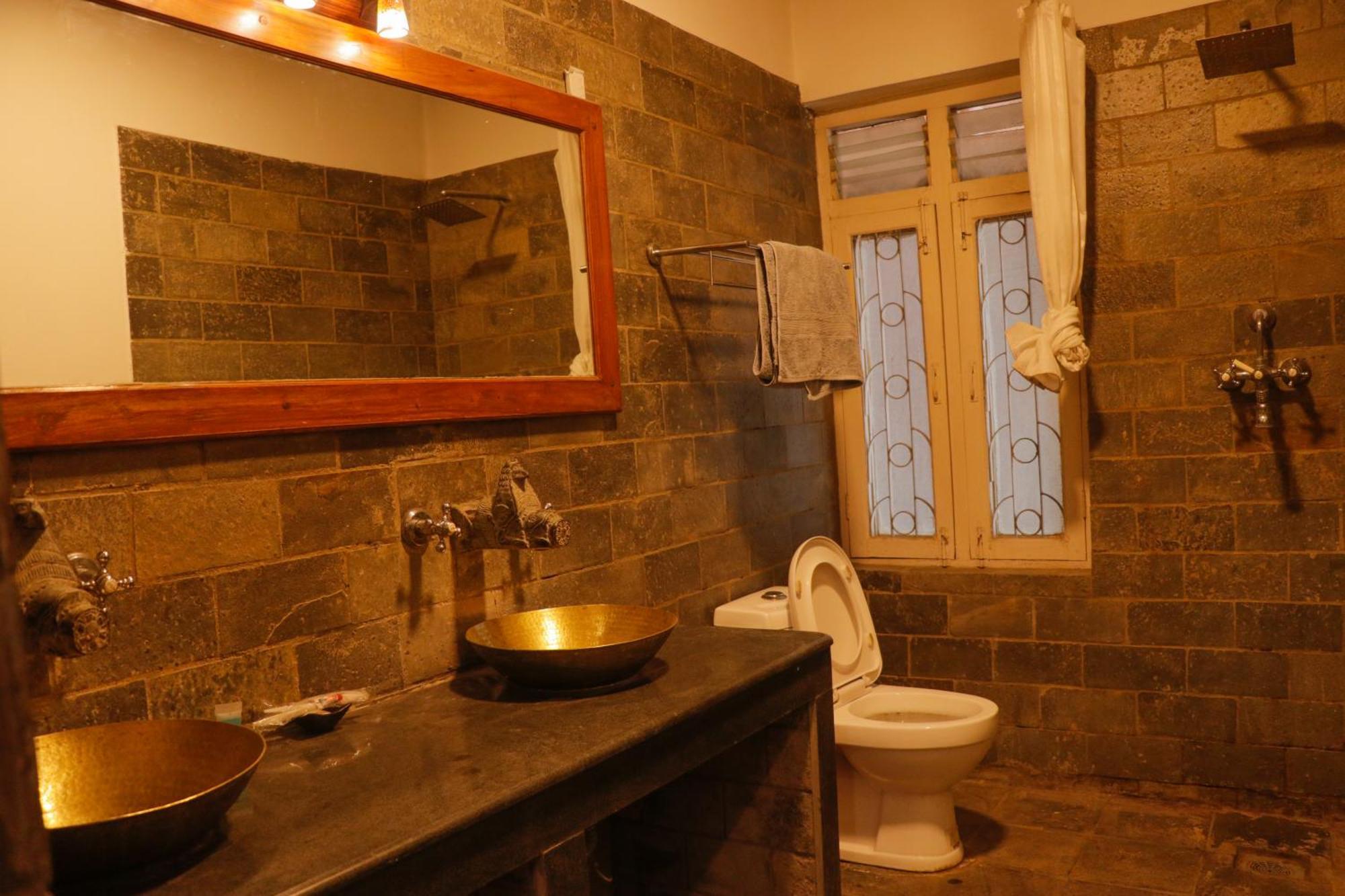 Hotel Thorongla Thamel Katmandu Oda fotoğraf